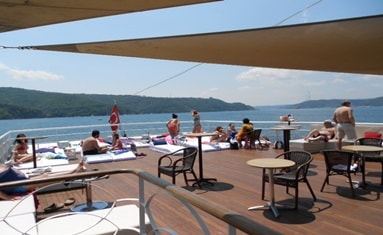 large-swimming-boats-istanbul